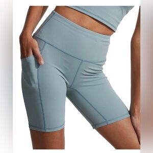 Varley Let’s Go Pocket Short 7”